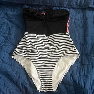 victorias secret one piece swim suit small